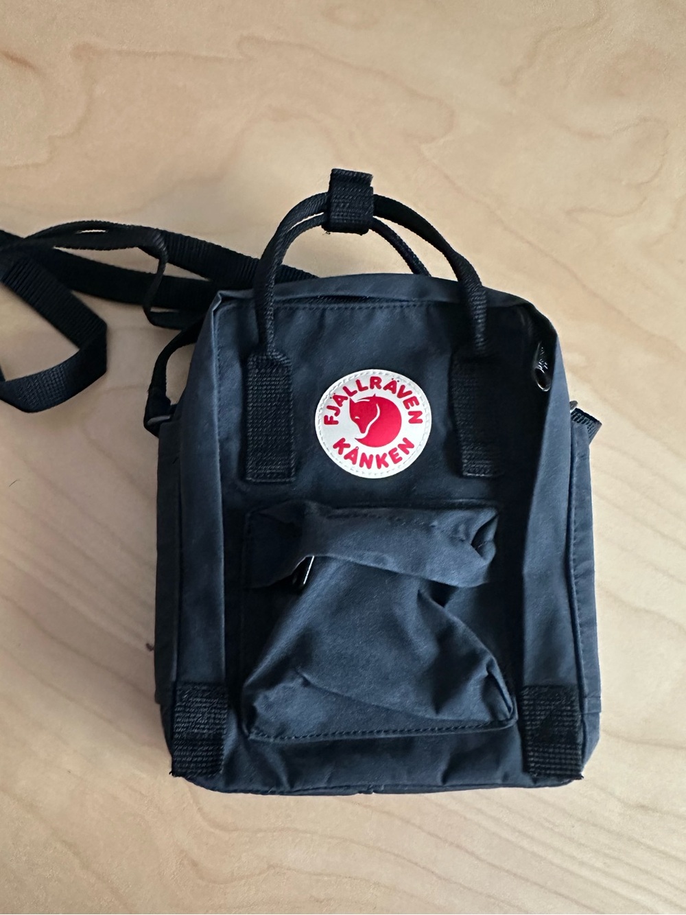 Fjallraven Kanken Sling in Black